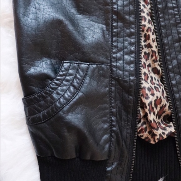 Therapy Black & Leopard Hooded Vest - 4 for $20! - Picture 5 of 8